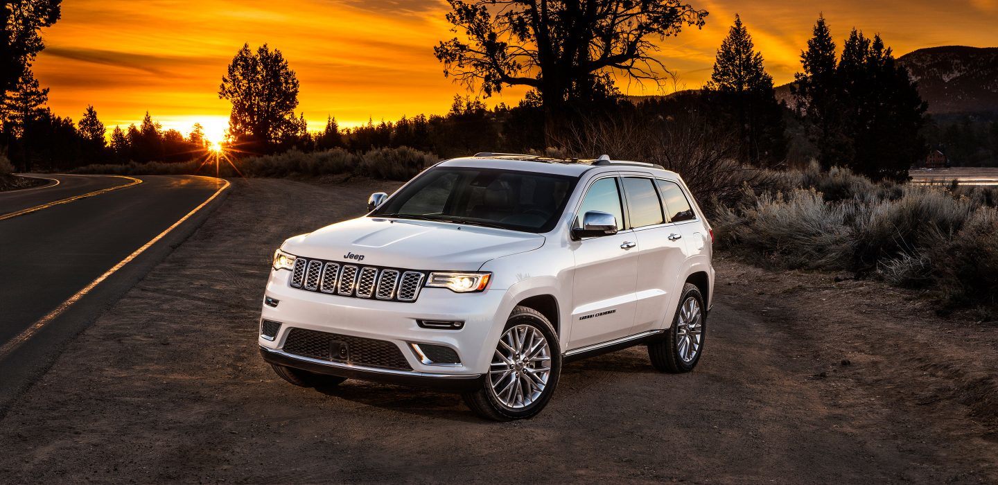 2018 Jeep Grand Cherokee White Front Exterior